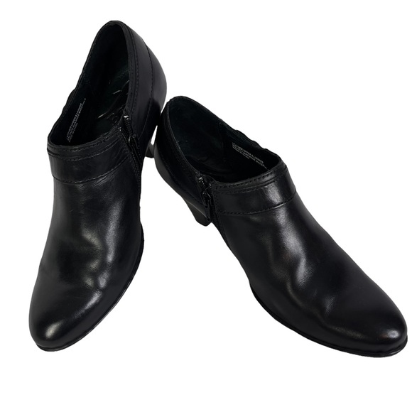 Born Shoes - Born Women’s Black Leather Heel Booties Sz 8